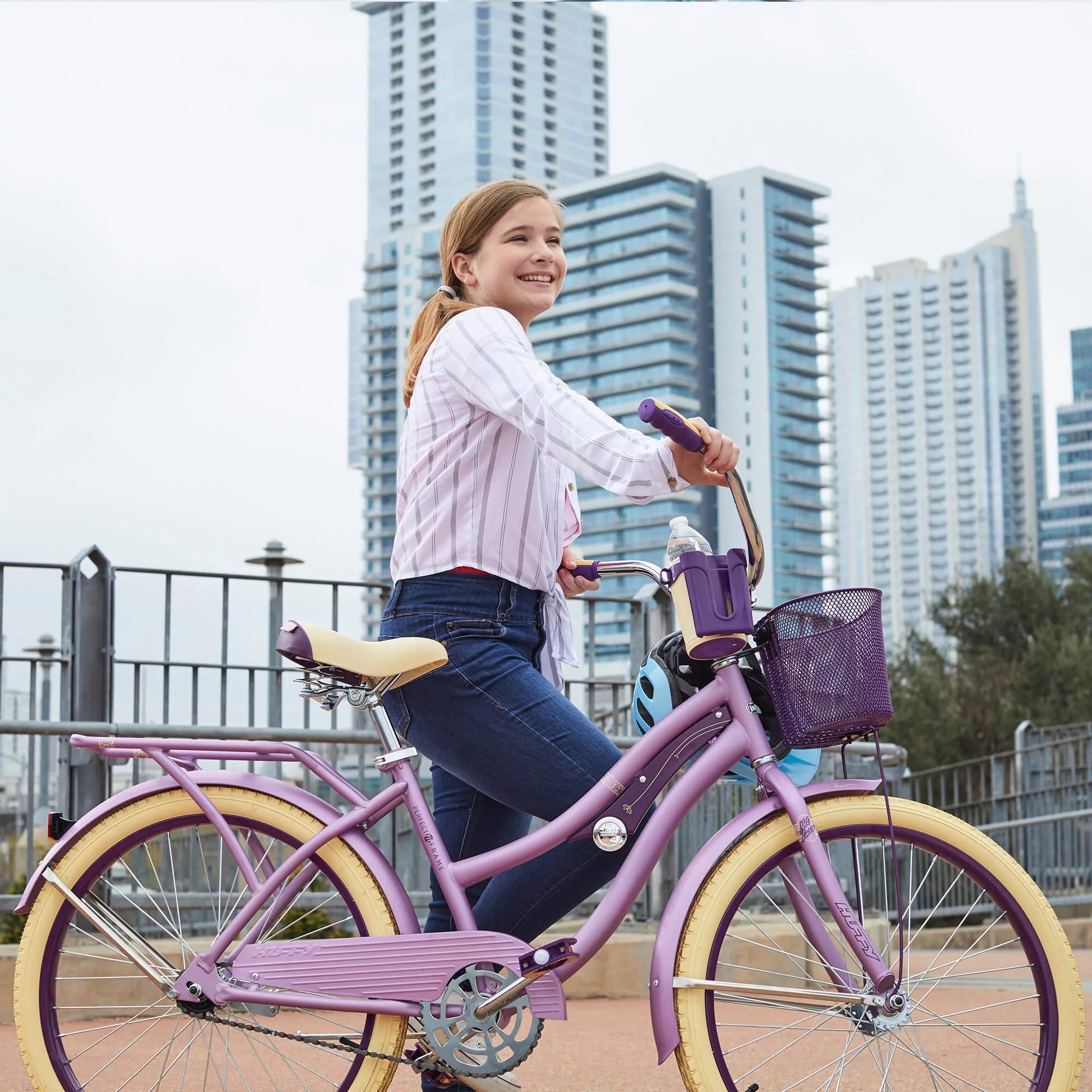 Huffy 24" Nel Lusso Girls' Cruiser Bike, Blue