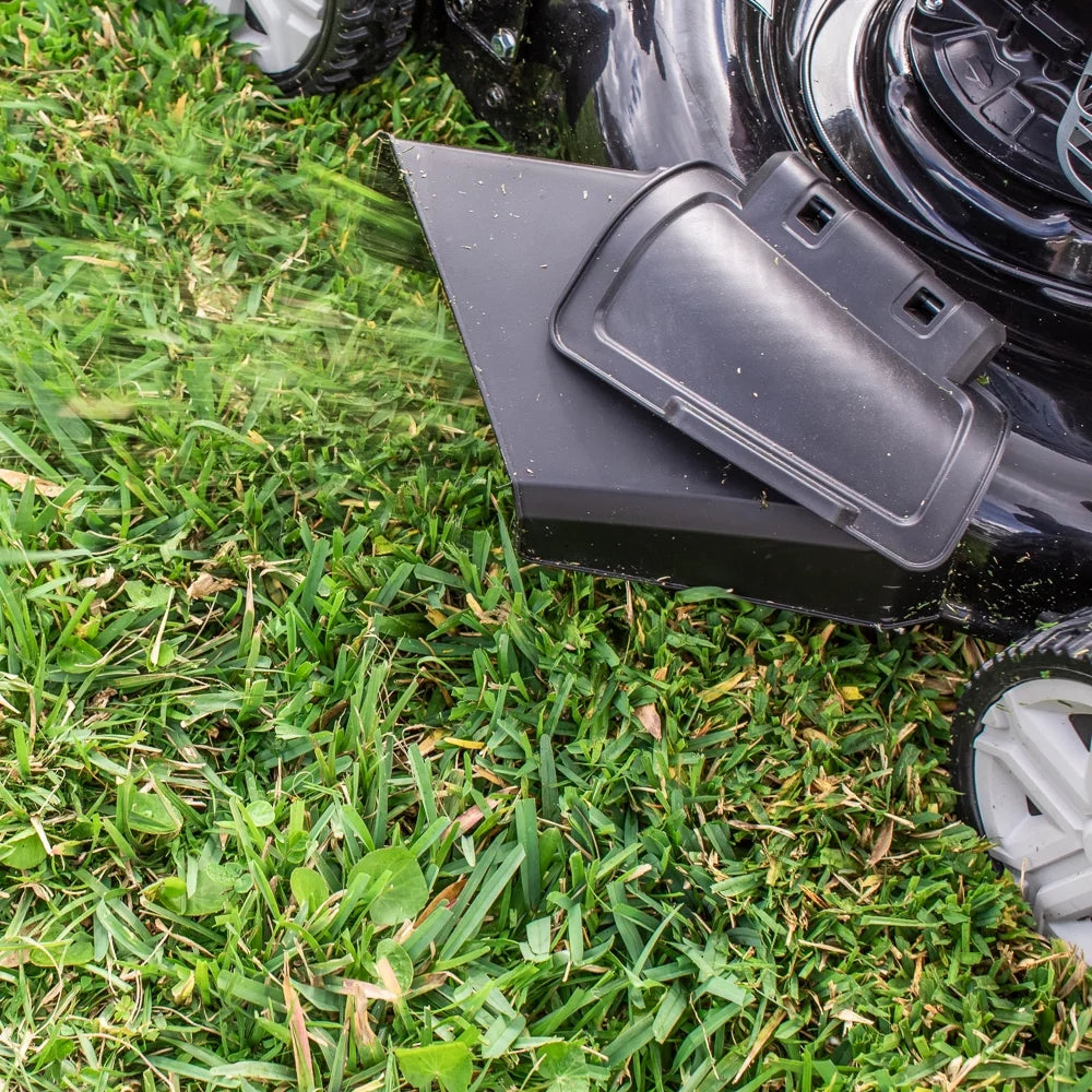 Black Max Self Propelled Mower 140cc 550 Series Briggs and Stratton Engine (Assembled Weight 62.8 Pounds, Height 37.5")